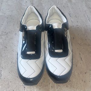 Karl lagerfeld shoes in good condition